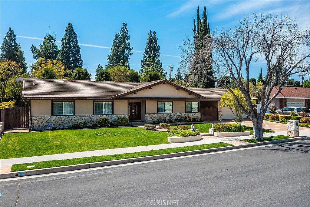 23280 Strathern St, Canoga Park, CA 91304 Zillow