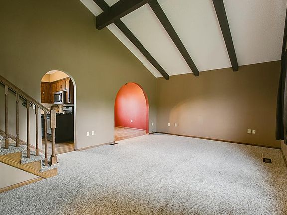5th image of 29029 Tamarack St NW