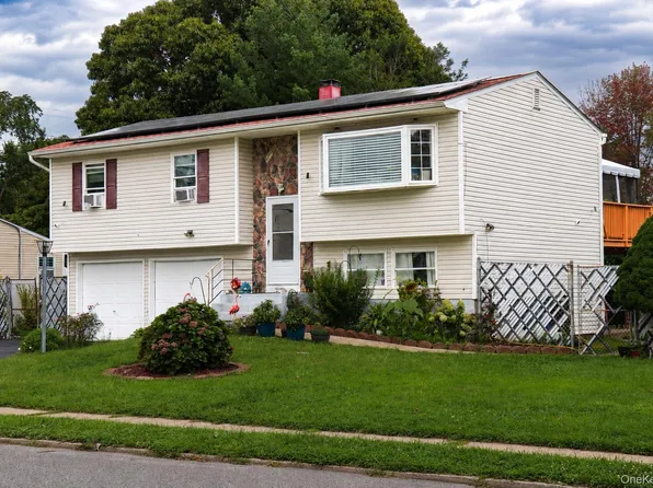 37 Island, Brentwood, NY 11717