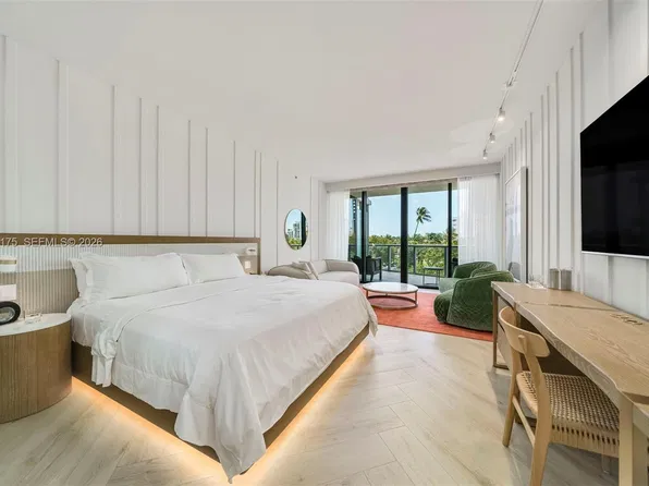 2201 Collins Ave #302, Miami Beach, FL 33139