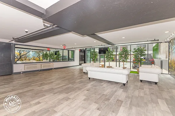 Rented by MySpaceNYC | media 30