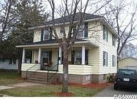 1st image of 323 Chestnut St