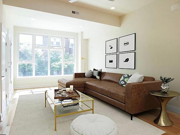 2nd image of 1854 Frankford Ave #B