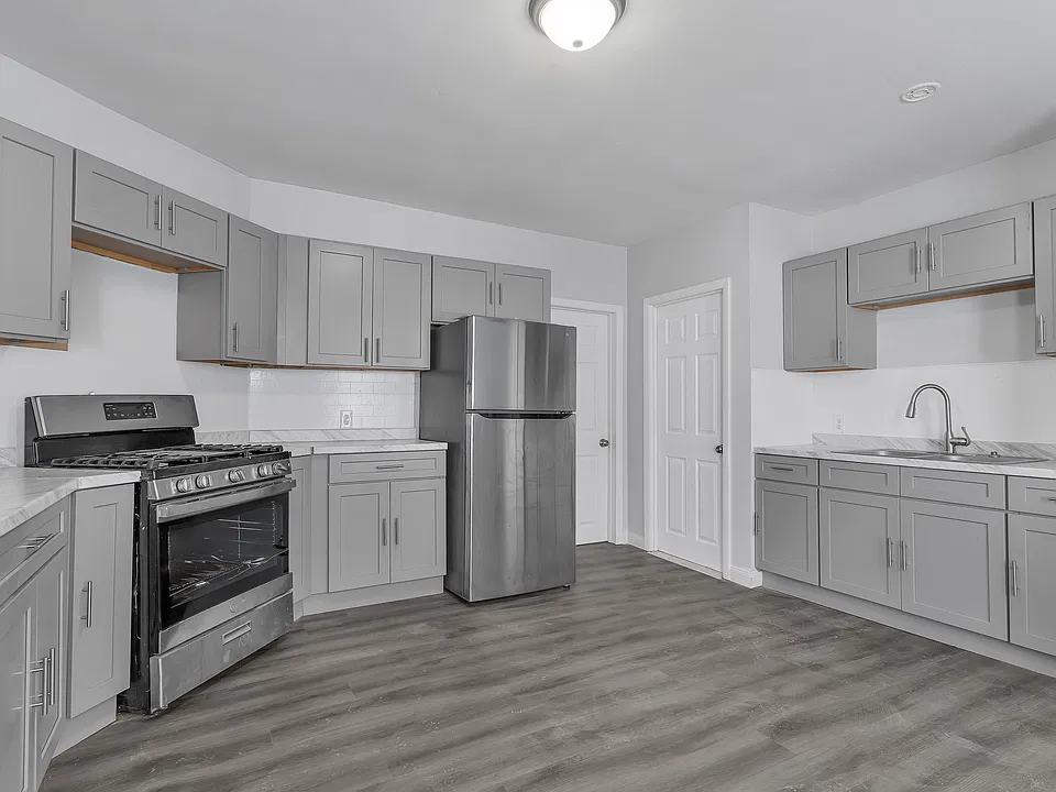 52-54 Bellevue Ave #1