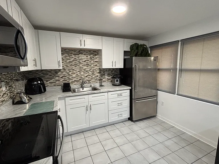 2410 E 148th Ave #B — Photo 7