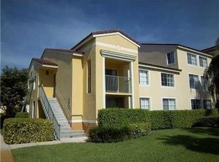 120 Yacht Club Way APT 107, Hypoluxo, FL 33462