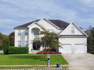 2000 Ridings Dr, Williamstown, NJ 08094