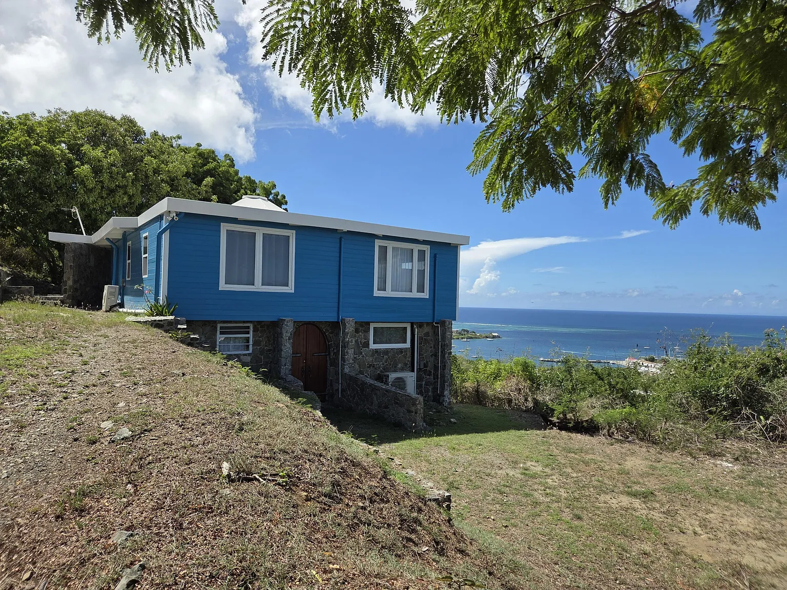 3 bed, 1700 sqft, $3,900 — Photo 1