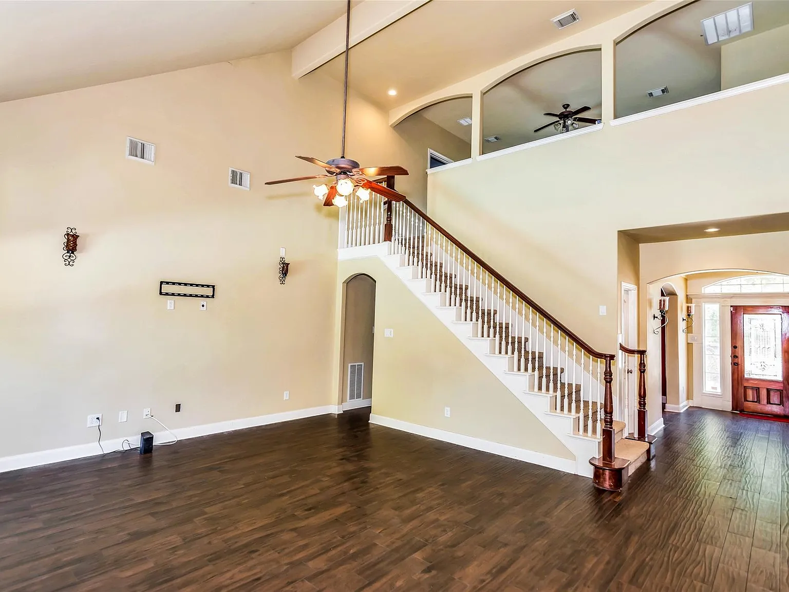 4 bed, 3.5 bath, 2974 sqft, $3,650 — Photo 4