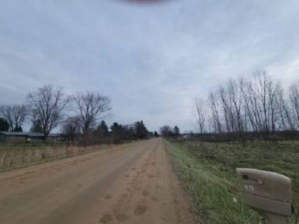 615 W Burnside Rd, Fostoria, MI 48435