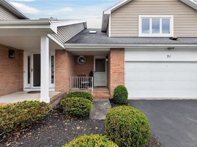 21 Waterford Cir, Rochester, NY, 14618