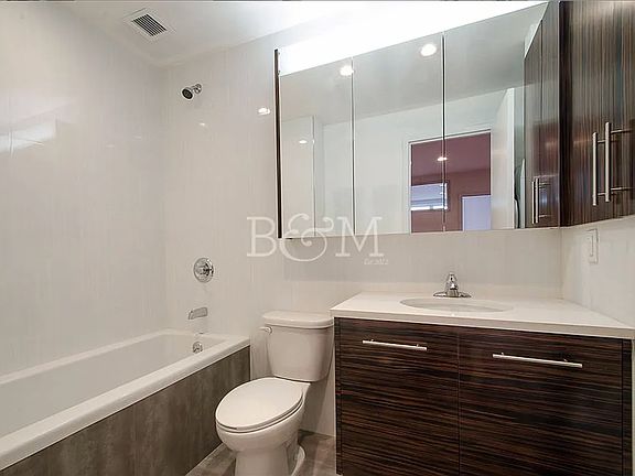 4th image of 93 Kingsland Ave APT 1A