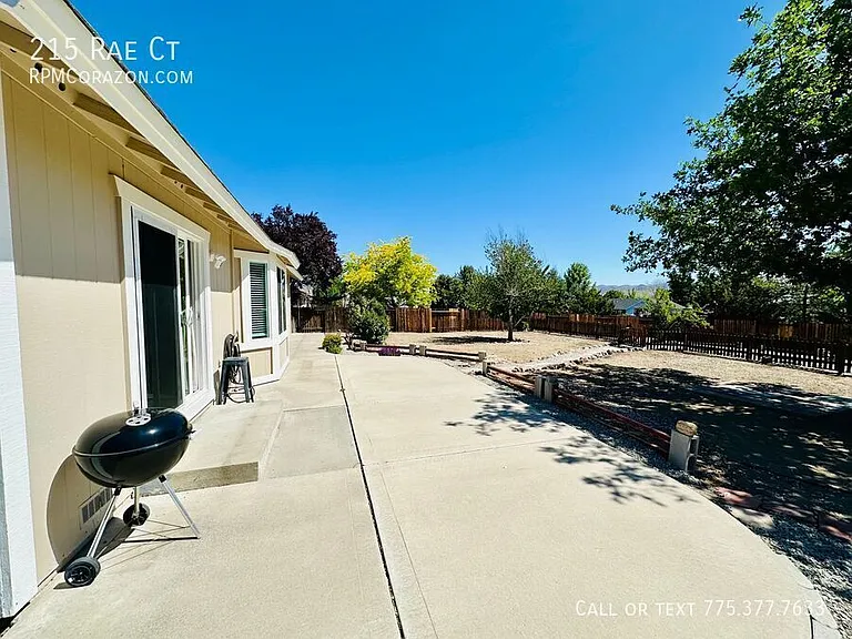 215 Rae Ct — Photo 29
