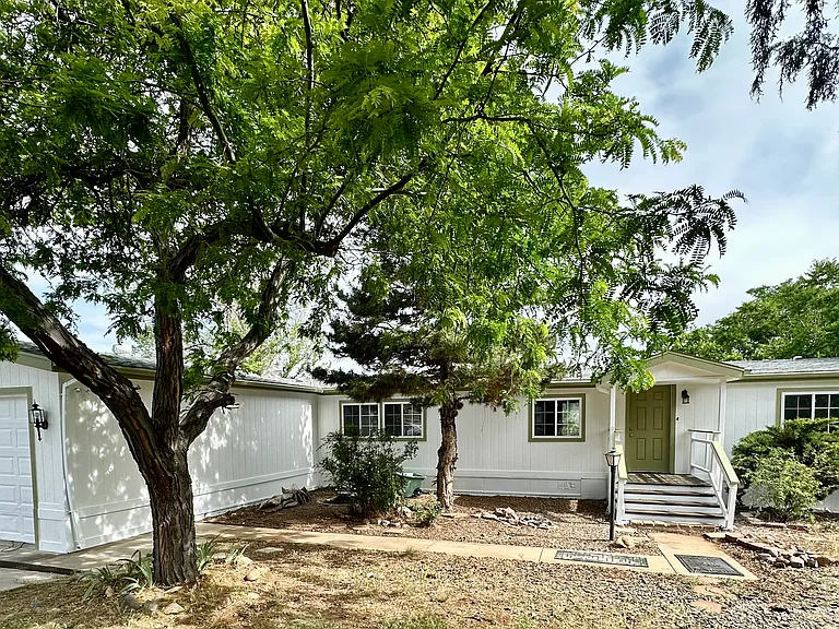8201 E Canyon Ln — Photo 1