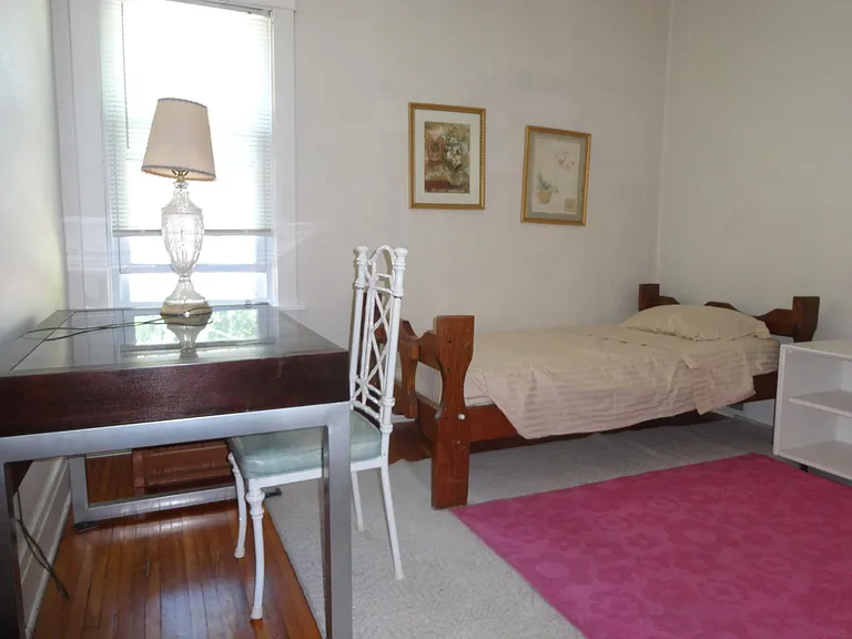 185 Kenmore Ave #1F — Photo 7