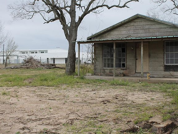 4th image of 1111 Spur #529