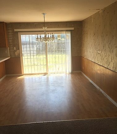 3rd image of 350 S 25th St