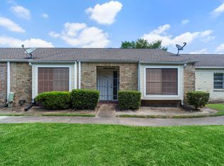 8952 Wilcrest Dr, Houston, TX 77099