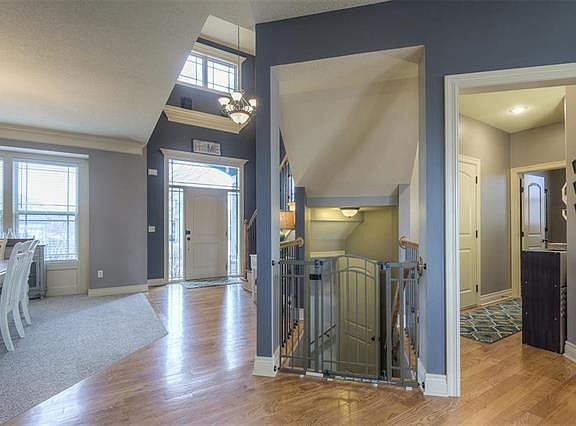 3rd image of 5139 Meadow Height Dr
