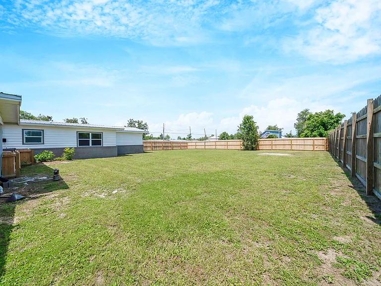 4900 S Lakewood Dr — Photo 37