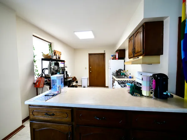 447 W 31st St APT 2, Chicago, IL 60616