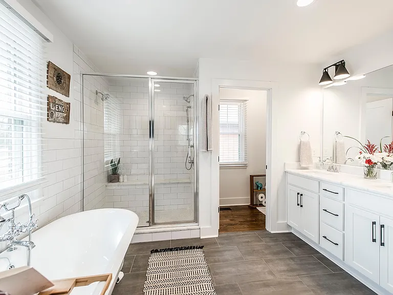 1003 Woods Lake Dr — Photo 42
