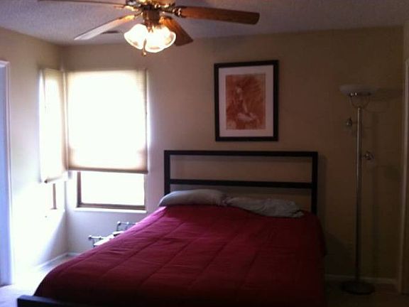 Master Bedroom w/ Bath