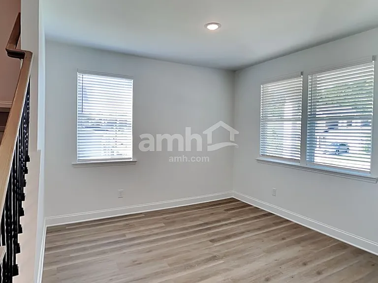 35 Pecan Dr — Photo 9