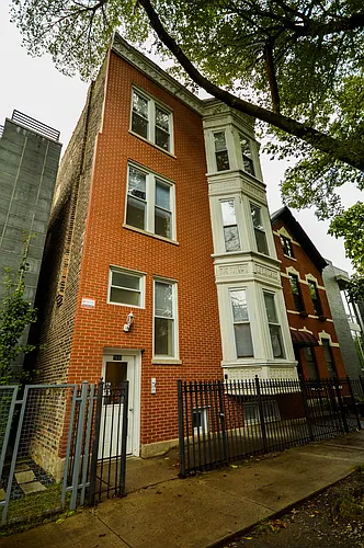 1830 W Superior St #1F Photo 1