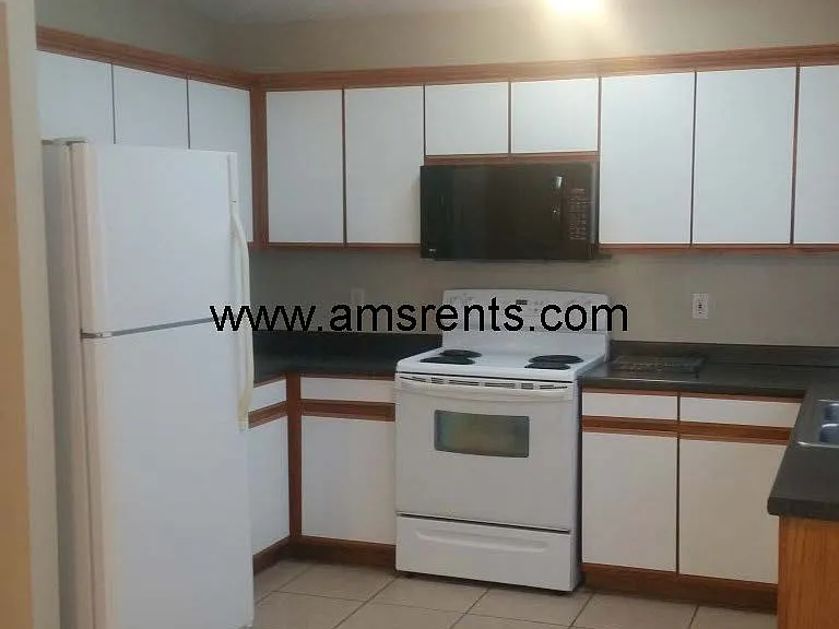 1812 Concord Dr — Photo 18