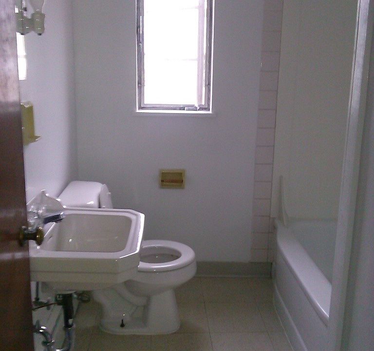 2nd image of 164 Chapin St APT 212