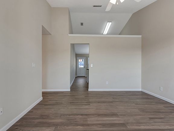 5th image of 429 Keswick Ct