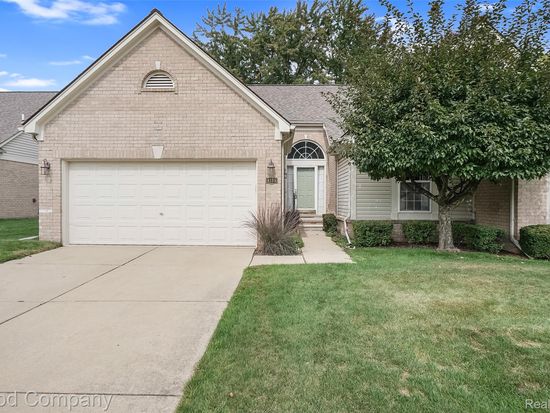 4158 Paisley Dr, Sterling Heights, MI 48314