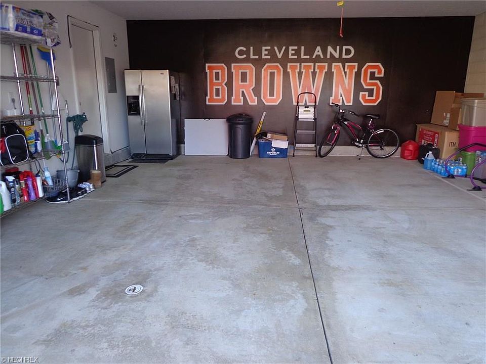 16005 Primrose Cir, Middleburg Heights, OH 44130 Zillow