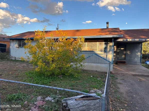 335 N 8th Dr W, Saint Johns, AZ 85936
