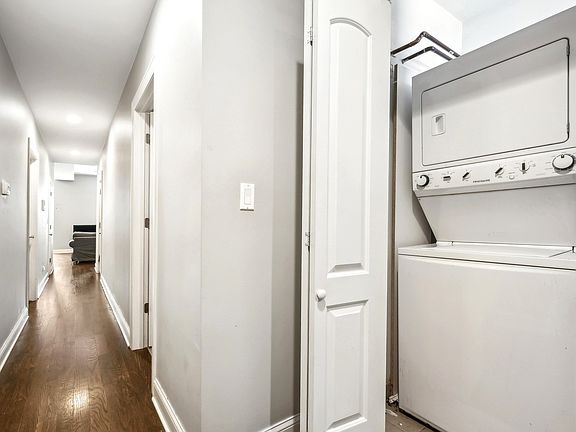 5th image of 2204 W Warren Blvd APT 3