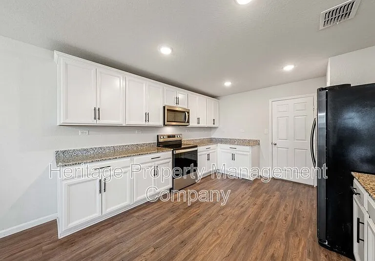 6231 Antares — Photo 12