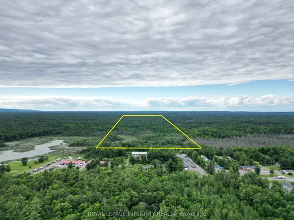 9999 Francis St, Greater Madawaska, ON K0J 1H0