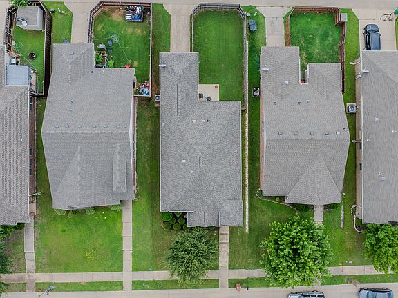 4th image of 8932 Wild Rose Ln