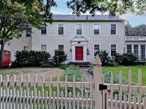 5812 Huntington Ave, Newport News, VA 23607