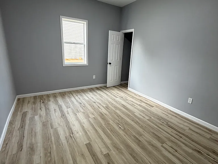824 S Washington St — Photo 10