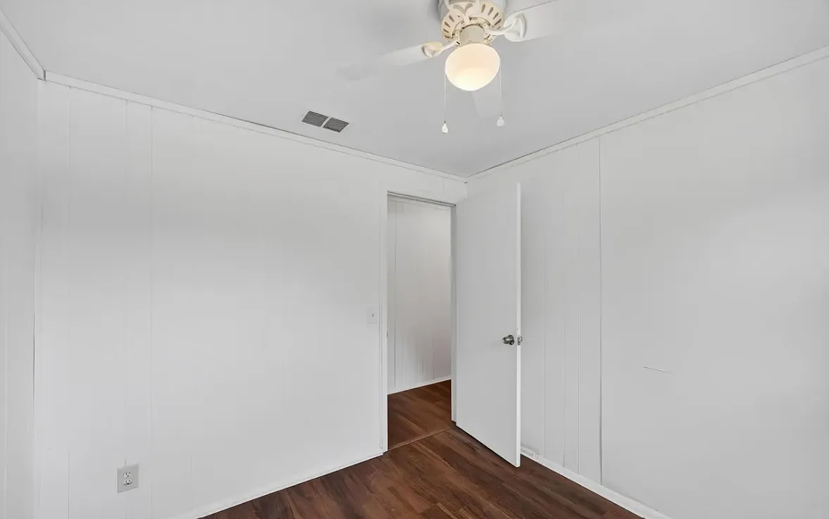 3 bed, 1469 sqft, $2,000 — Photo 2