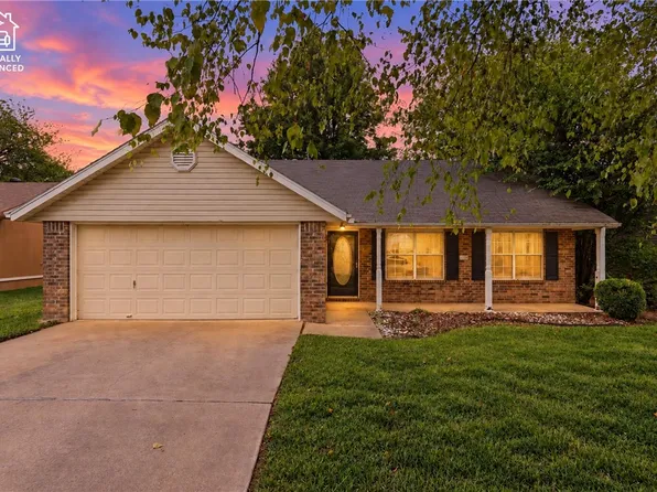 3168 W Shale St, Fayetteville, AR 72704