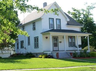 611 Williams St, Victor, IA