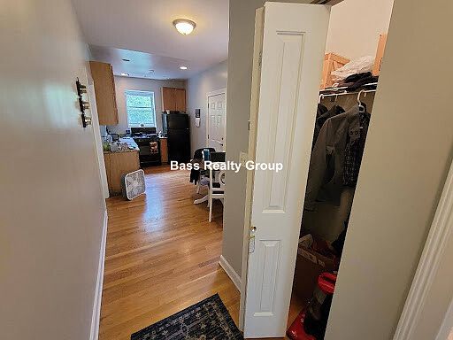 5th image of 6970 N Greenview Ave APT 1