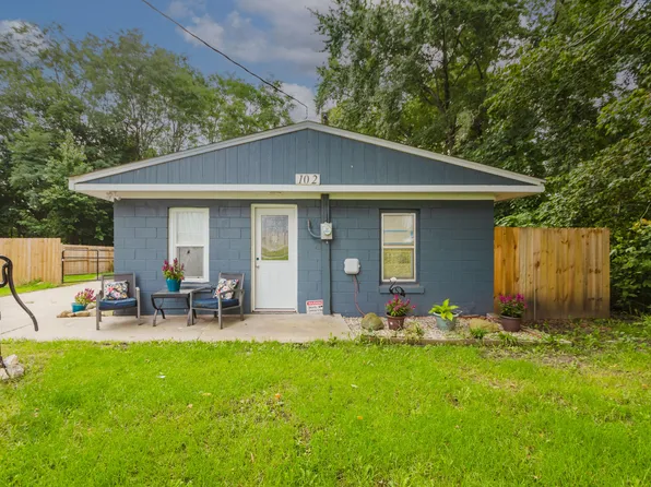 102 E Beers St, Decatur, MI 49045