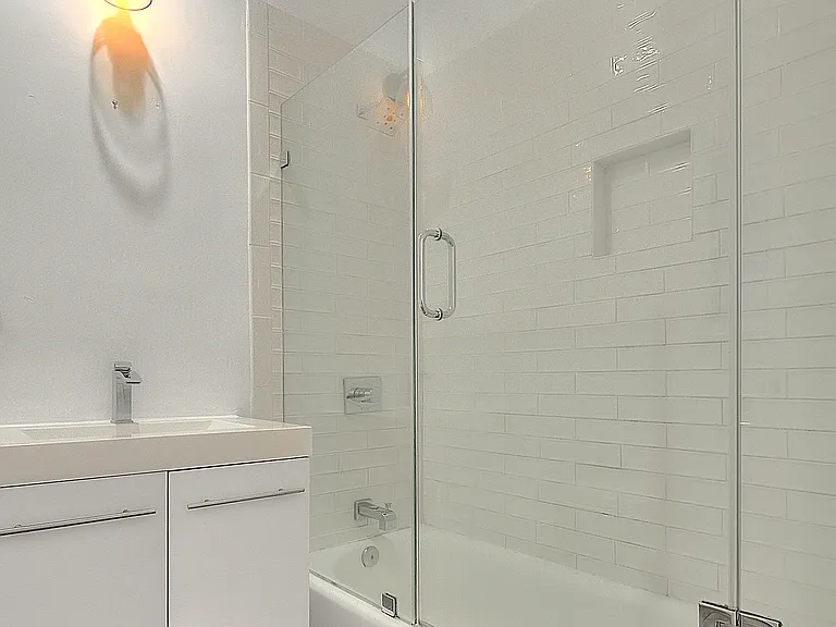 1044 1/2 S Cloverdale Ave #1044-1/2 — Photo 19