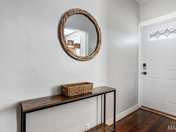 4th image of 3231 Gravois Ave