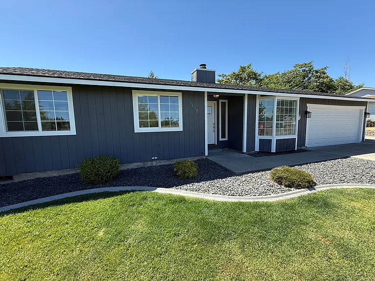 1108 S Kellogg St — Photo 3