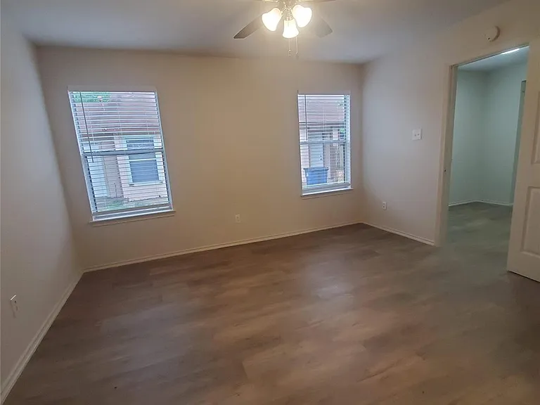 6909 Hyland Cir #A — Photo 11